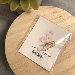 Simple Gold Toned Ear Cuff